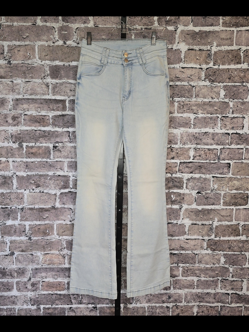 Light Wash High-Rise Flare Pants - Women